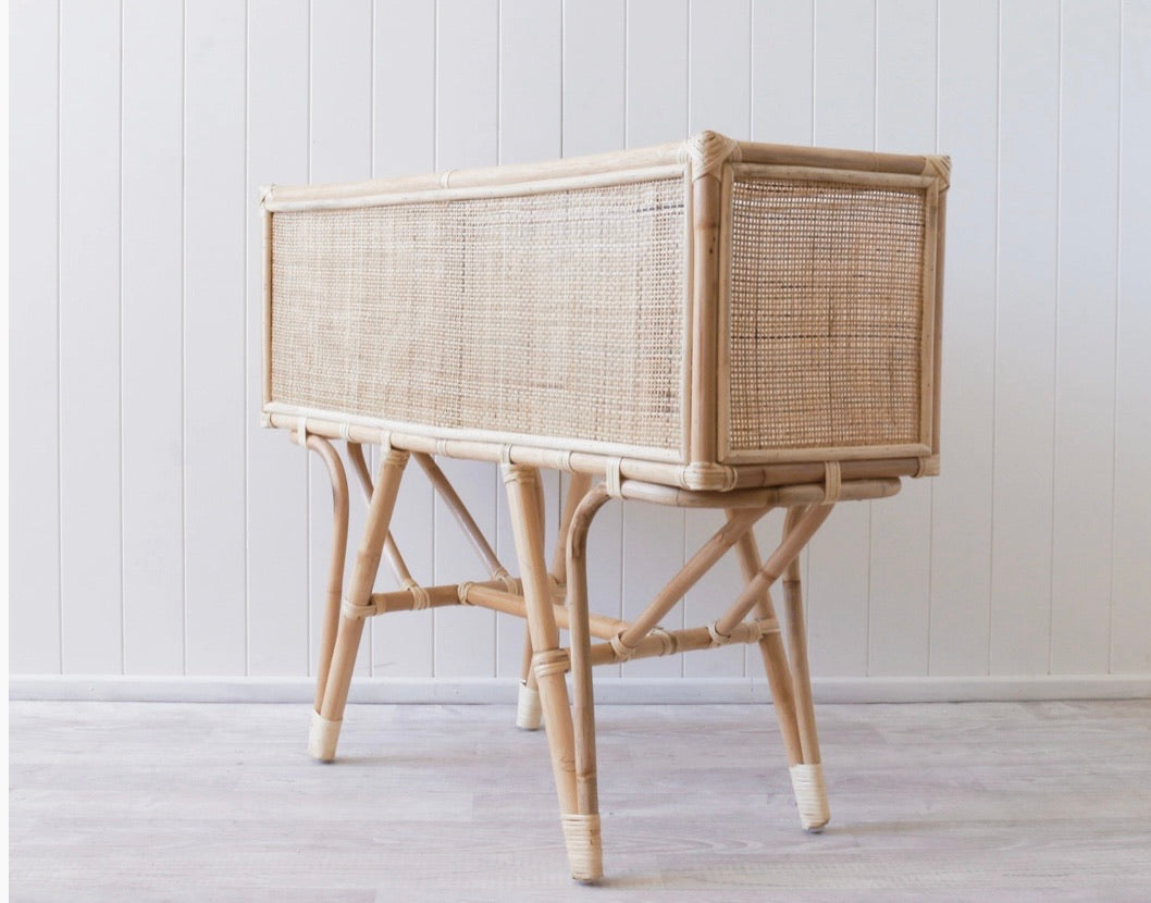 Parita Rattan Planter Large ( Pick up/delivery)