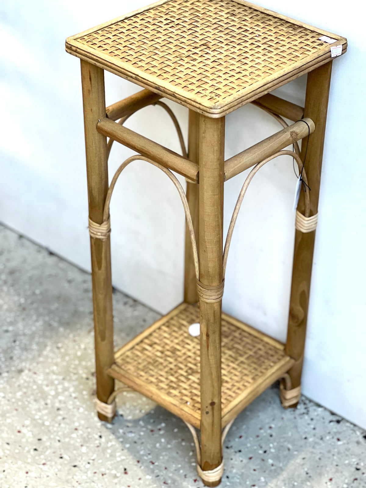 Rattan Stand/Plant stand (Pick Up)